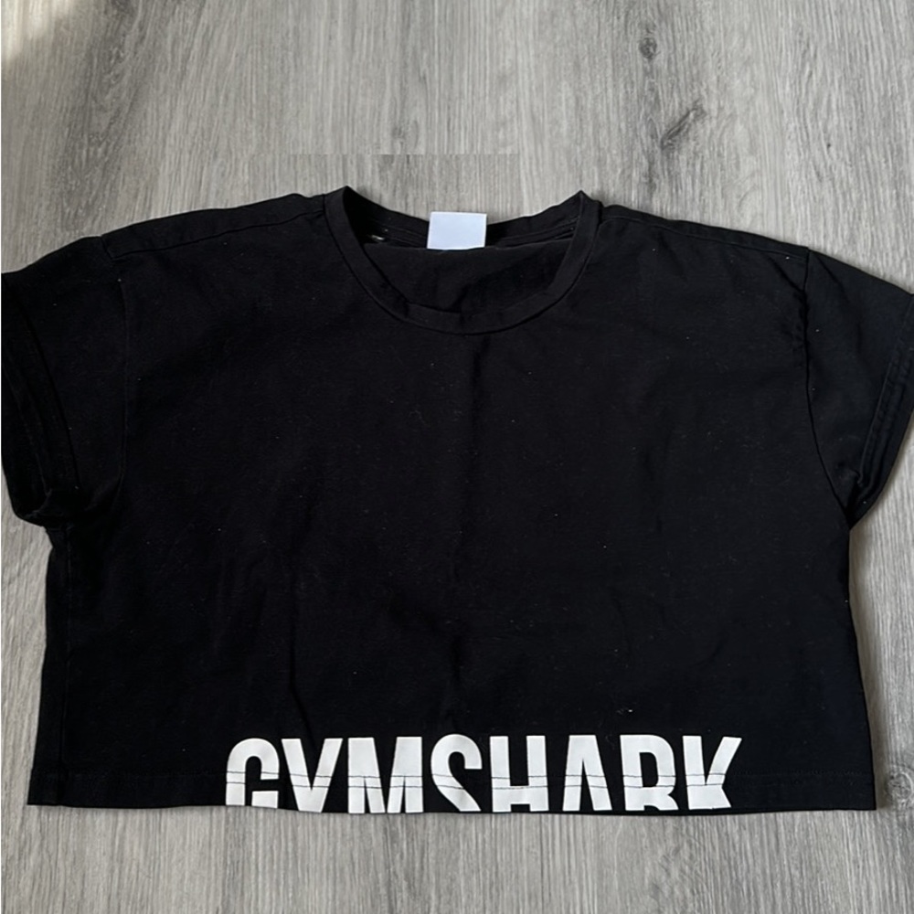 Fraction crop top